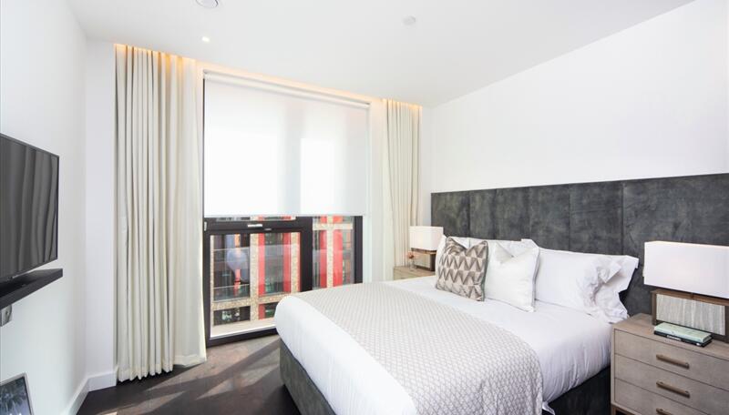 4 Thornes House, 6-8 Charles Clowes Walk, London